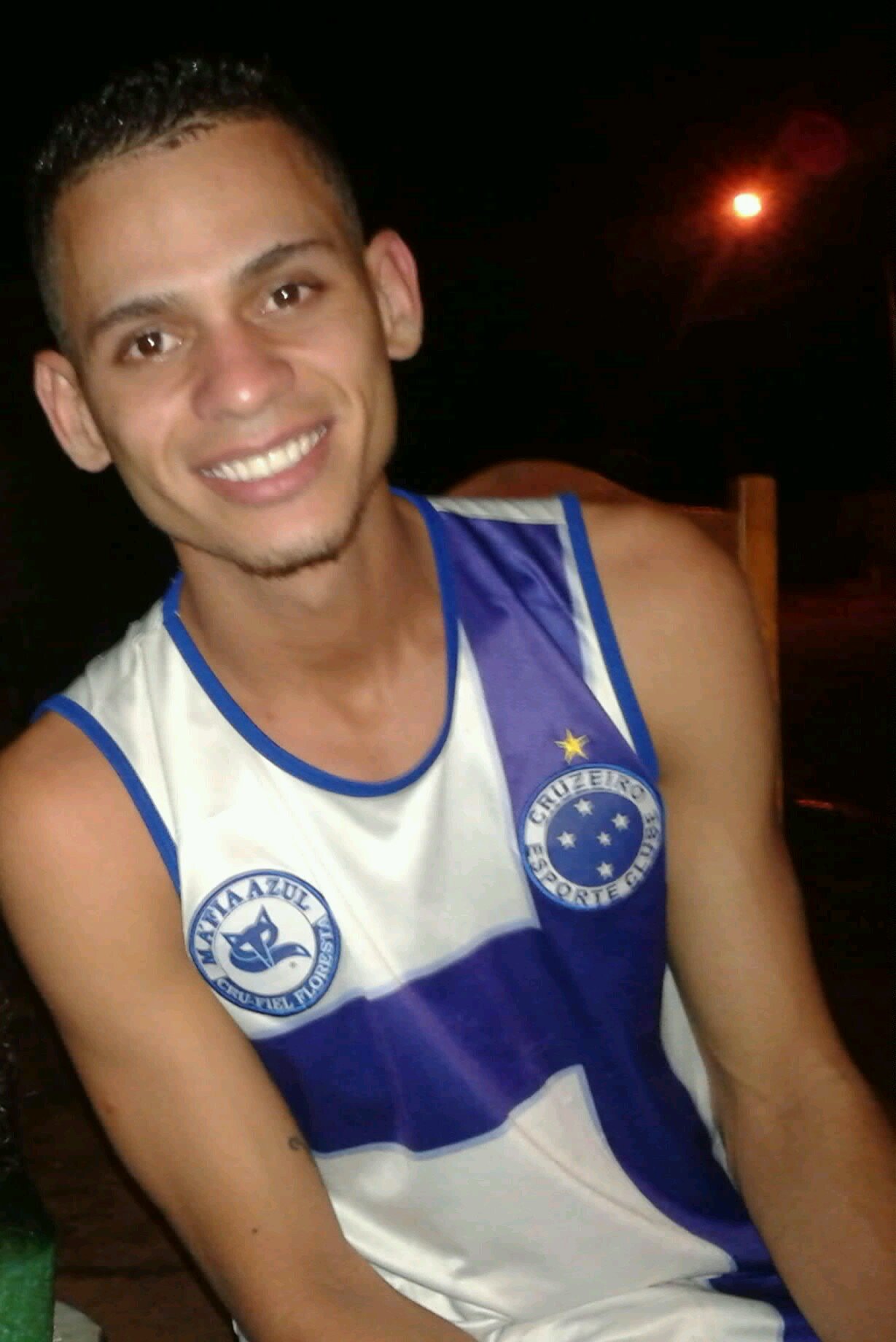 juliomariane's profile picture. brincando com as PALAVRAS no meio de uma sessão QUEIMANDO um de neurônios tem nada não ❄