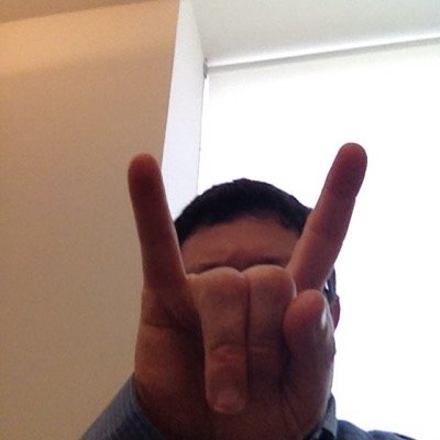 Existencialista, lector empedernido, amante del Rock, el Heavy Metal y los Dallas Cowboys