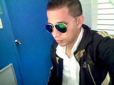 Yoa_Gomez's profile picture. Tsu en Contaduria, Programador Web, Gerente de franquicia de Telefonica movistar, cantante por afición