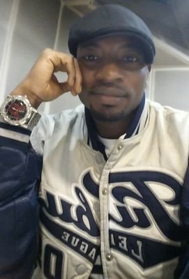 femitemiotan's profile picture. 