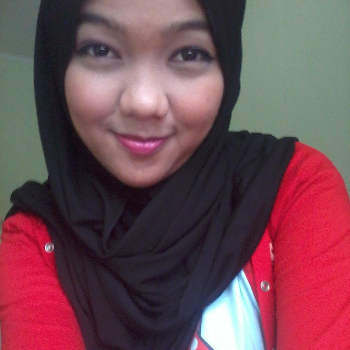 Julia_pipi's profile picture. Love is beauty, but not every beauty have love