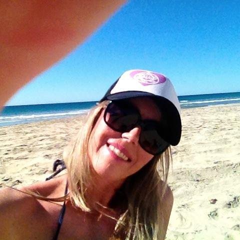 lynnettee's profile picture. Ambidextrous marketer, designer & web geek with a knack for tourism, travel & hospitality. A wannabe world traveler who always seems to end up back in Mexico.