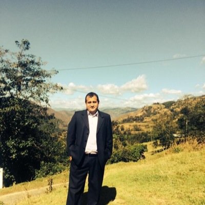 ingeniero civil, actualmente Gerente Sub Regional Cutervo.