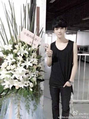 FOLLOW @SmileRobs INSTEAD OF THIS ACCOUNT. KAMSAHAMNIDA/THANKYOU 3