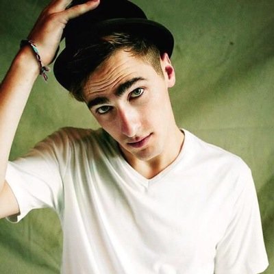 name is kendall knight single :) mulit- rp. 1 @emilyk908 taken by my baby @k3scovergirl111 and my baby ari