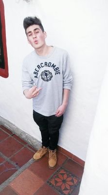 whatsapp; 3106078484.