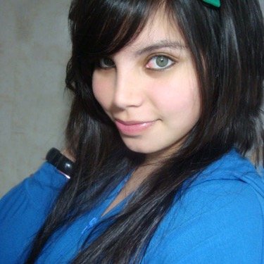 Habia una vez una princesa que soñaba con comunicarse con miles y miles de subditos y colorin colorado este cuento se acabo.