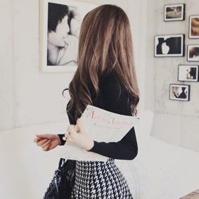 FeiYingtai's profile picture. “It's not revealing, it's informative.”
― Gemma Burgess, A Girl Like You