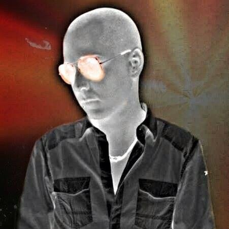 chriss_andres's profile picture. 