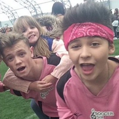 Hey! ♥Where The Bamtastic Girls! ♥ Abbey, Megan, Tegan, Emily! ♥ We love Bars and Melody! ♥ We hope to meet them! ♥