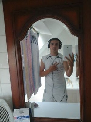 pierart10's profile picture. 