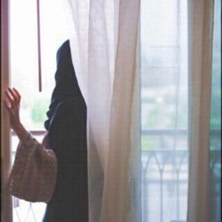. . •|أصيله متسلسله من أصل مافيه إنحدار
معربه تغري النسب وأهل الحسب بـ أفضالها 〜

اللهم اني اسالك حسن الخاتمه ♡~