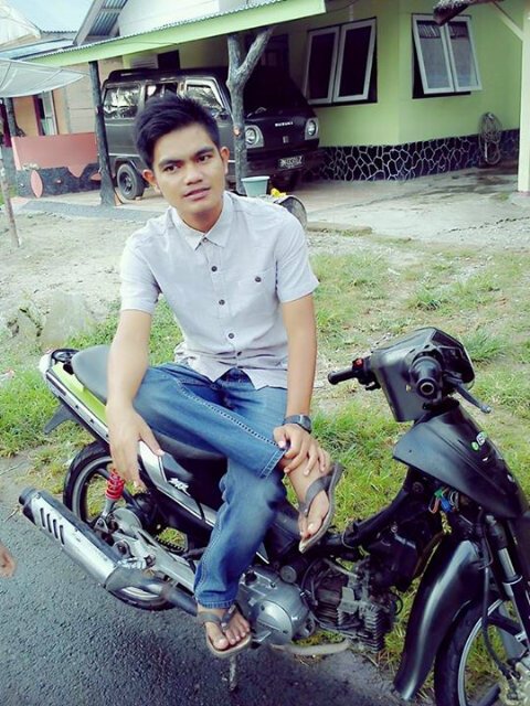 JufrilHayadi's profile picture. April 19041992 Pariaman_Teknik Informatika Universitas Abdurrab Pekanbaru 08121375303