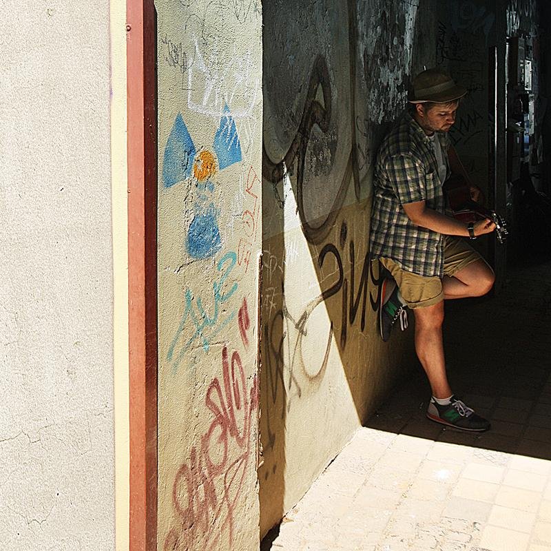 FWeingaert's profile picture. Acoustic Singer-Songwriter - Visit me on https://t.co/ST3CL2gxbf