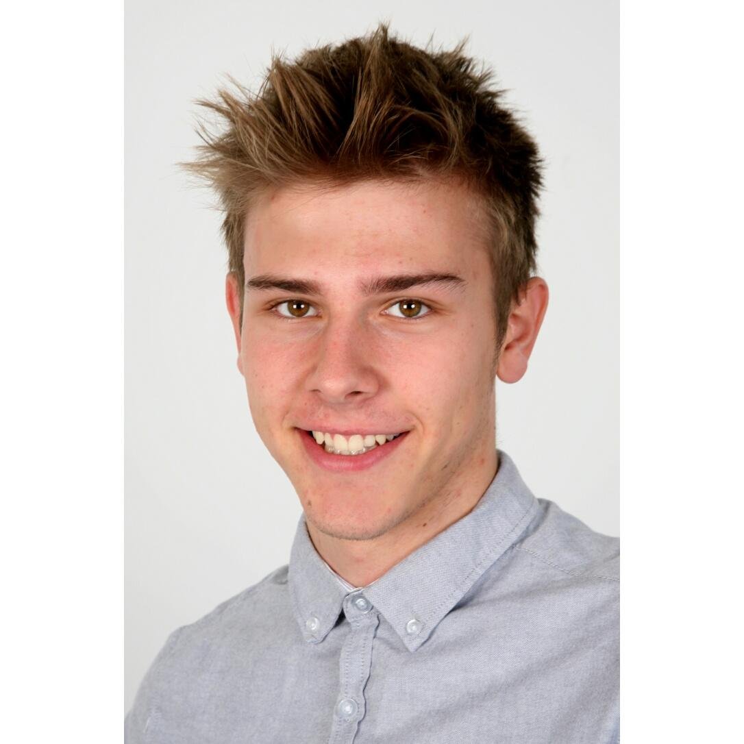 Technical Engineer for @richardsoneyres learning new skills every day! Have you tried turning it off and on again?