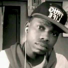 songwriter,singer and architect for booking call 07031032733 makdesmond01@gmail.com