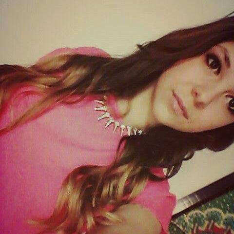 One Direction♥ Selena Gomez♥ Bethany Mota♥ Follow me I follow back :)