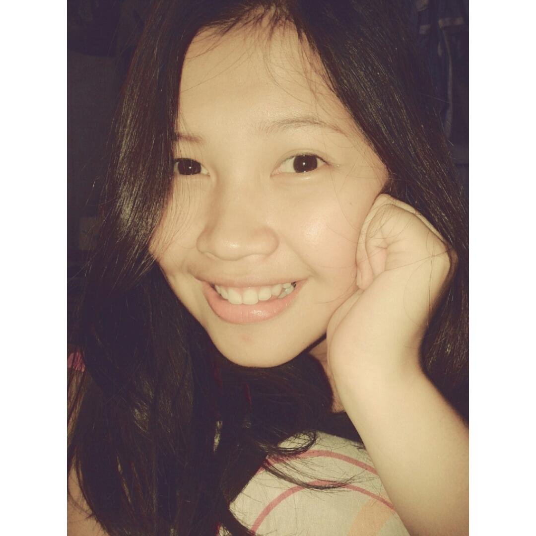 Jesus• Family • Friends • Manado state university • Faculty social of science • Public Administration ❤
IG : Prillysumampouw