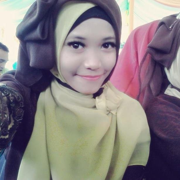 I'm Indah Atika Pratiwi ☺ || follback? just mention me, and I'll follback you:) mybeloved Allah SWT and family
 
  07~08~98 [{L€¤}]
