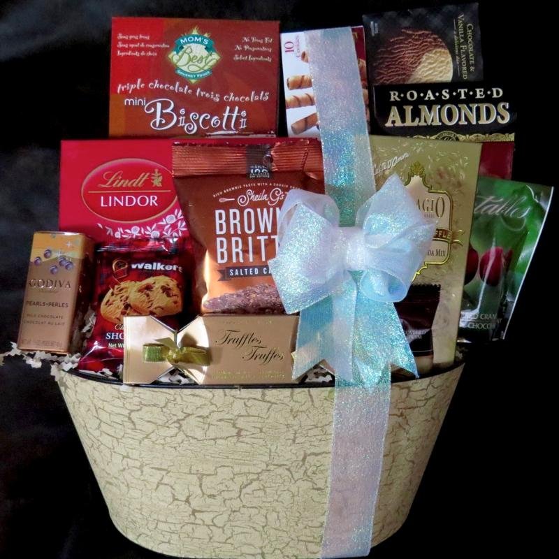 Sending elegantly designed and curated gift baskets to meet your corporate and personal needs couldn't be easier.