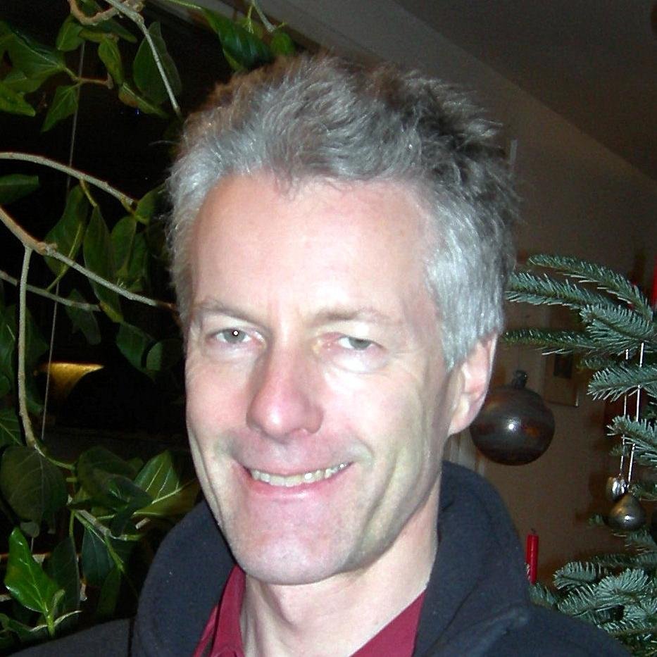 IT consultant/service/programme manager, living in London UK.
Leisure interests include Cycling; some Running & Skiing;  Music (classical and Jazz); Arsenal.