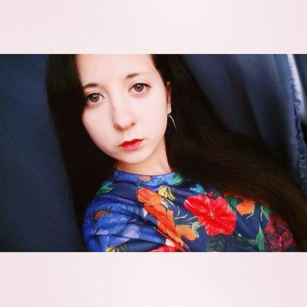 v_ketrin's profile picture. 