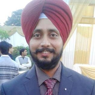 sukhdev21's profile picture. 😀