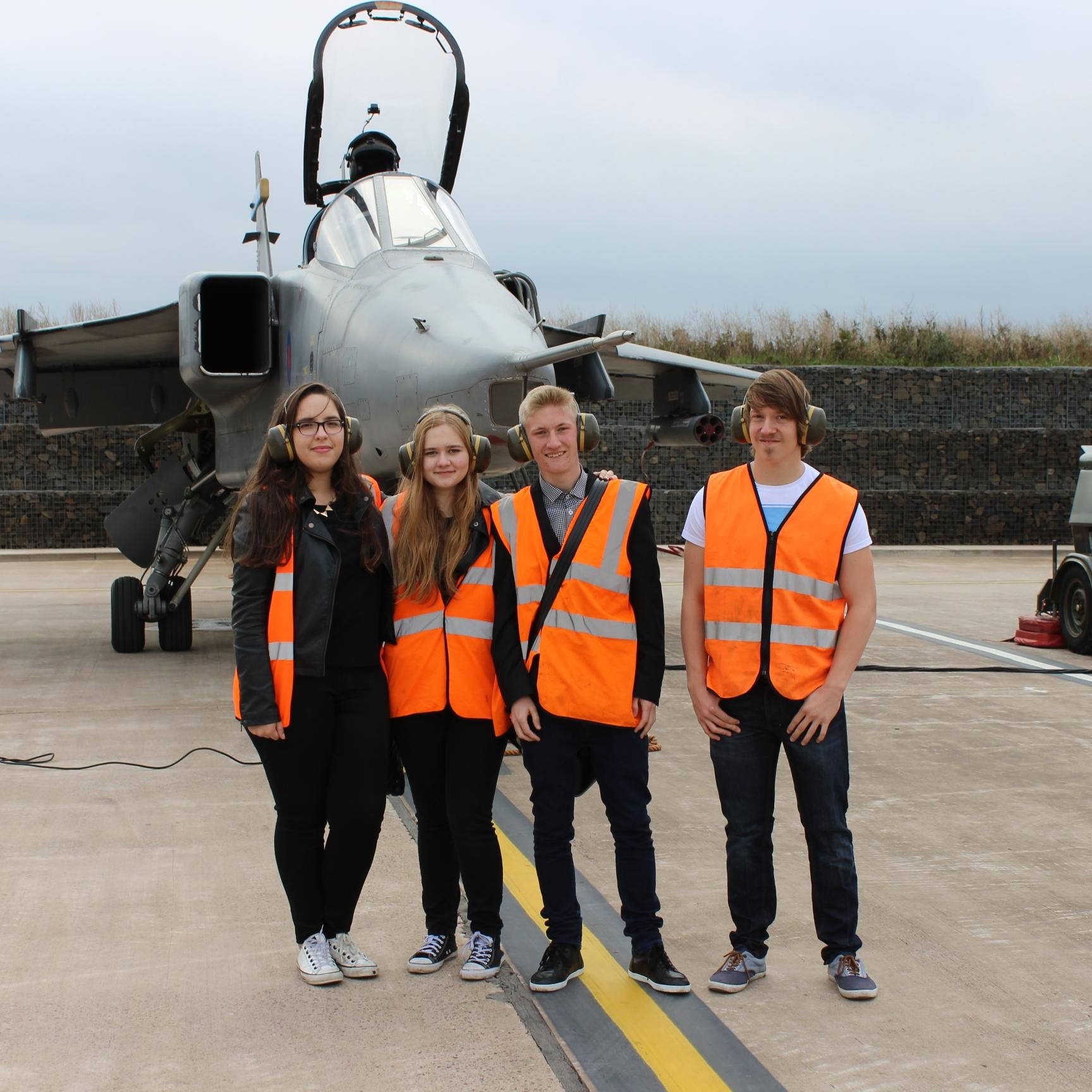 This is about Codsall Community High school taking part in the EDT-EES (Engineering Education Scheme), working in conjunction with the RAF-Cosford