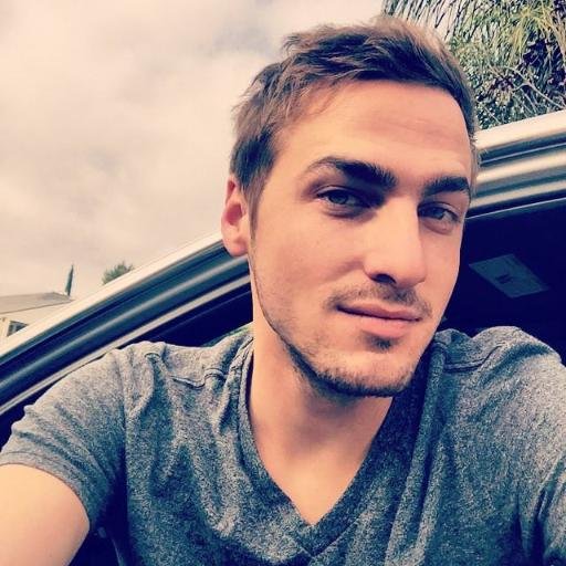 I'm Driver, Rusher but the most Schmidter! I'm 22 years old:) I'm a student:) I love BTR and HD! They're my life!♥ Best wishes for fans BTR and HD!♥ Love you!♥