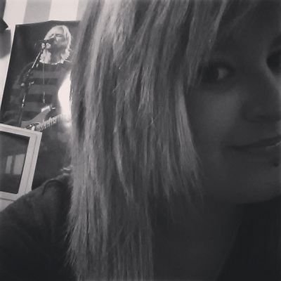 Belieber and proud ! Follow me and follow back ♥ I'm French. Never say never and Believe ♥