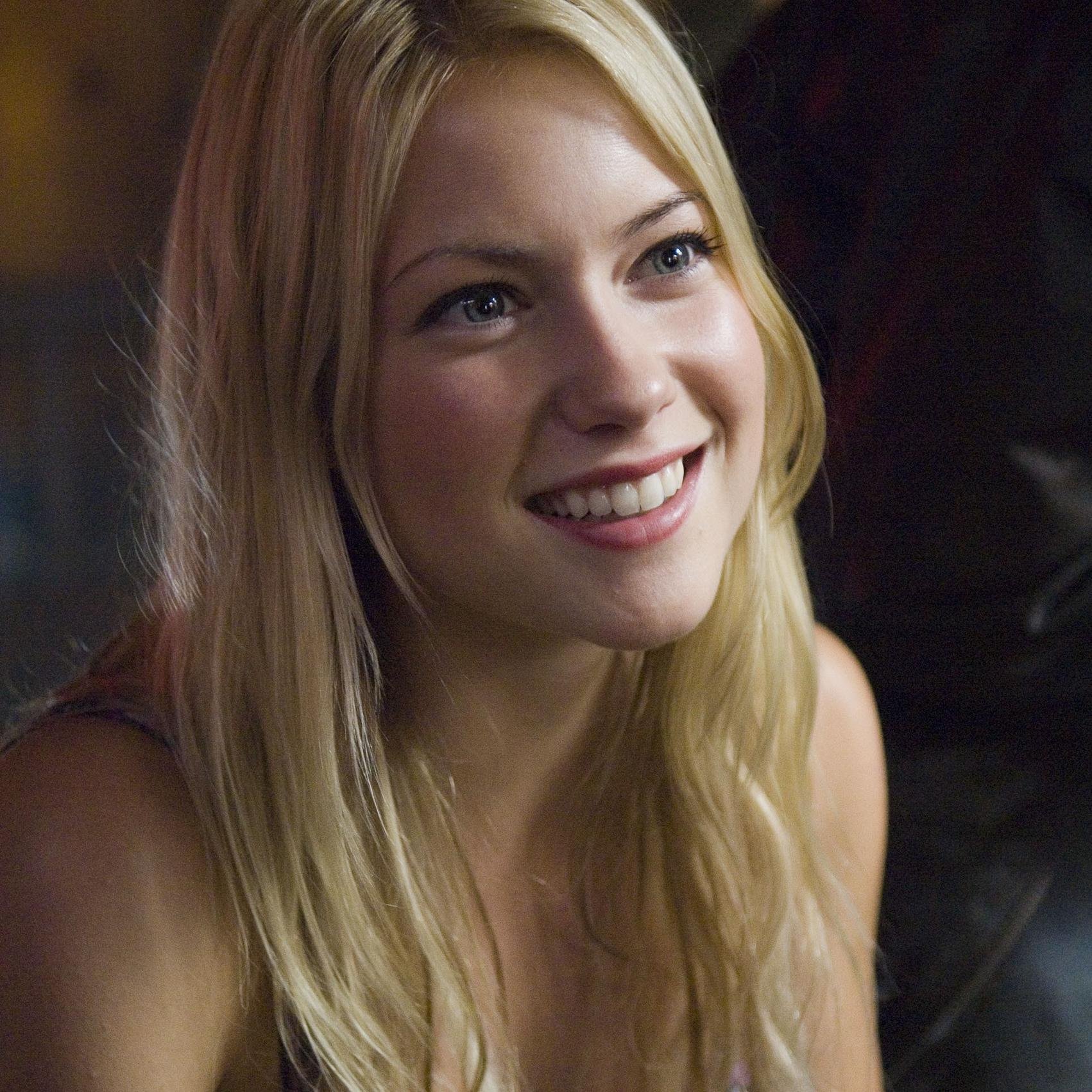 older sister & mother figure to @WereCatDarcy & @SexyKittyRina am i m.....oh yeah i'm a weretiger