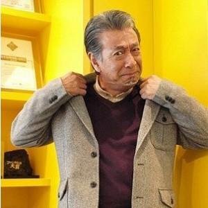 「平成の無責任男」「芸能界一いい加減な男」「元祖テキトー男」こと高田純次botです。