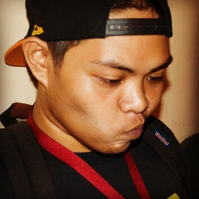 yzon_dono's profile picture. Simple limitless pothead follower