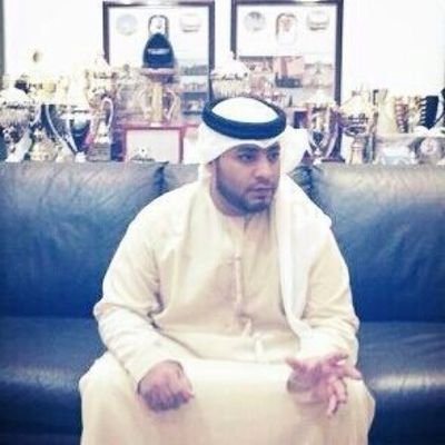 فارس الكوماندوز عشقت نادي الشعب بموسم 88 وفي موسم 94 بدأ حضوري لمؤازرته .. قصائدي شعباوية ..... صاحب فيديو عودة الكوماندوز .. دبا الحصن ❤ الشارقة