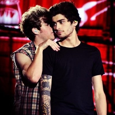 free follow from @beside_calum and @clifford_wut