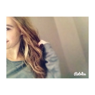 1105daisy's profile picture. #A Friends is someone who reaches for your hand but touches your heart ❤️