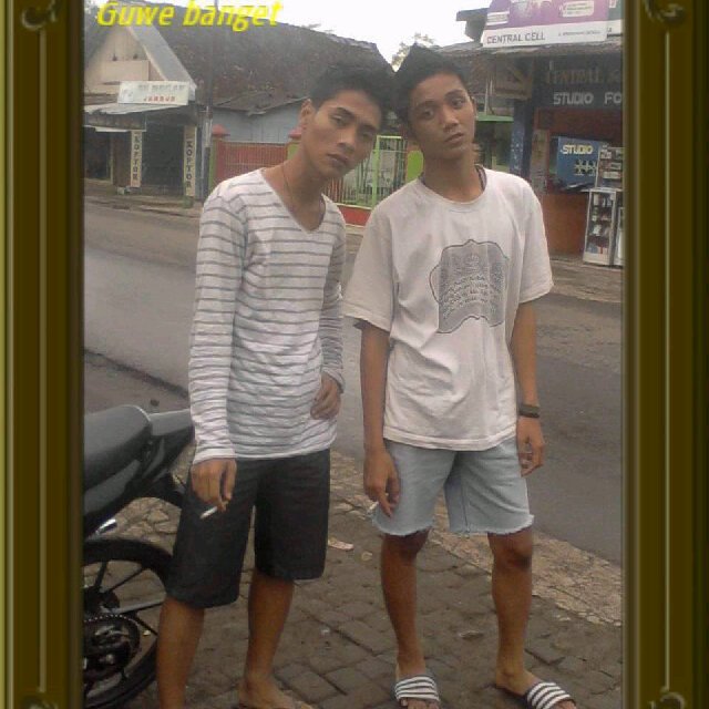 ardiyanprakoso's profile picture. Pengennya seneng terus ,, tapi kalo keadaannya kek gini ya dinikmatin aja ;)