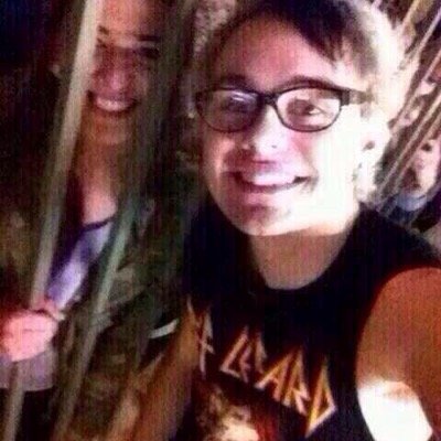 FREE FOLLOW. GO FOLLOW @lydiabruntt I FOLLOW BACK ON THAT ACC X