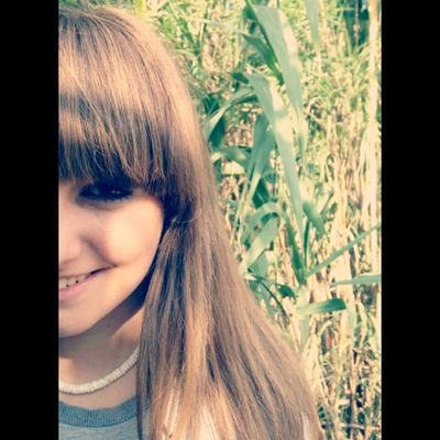 Tengo 14 años  soy simpatiicaa, cariñosaa, divertiida y fiesteraa.