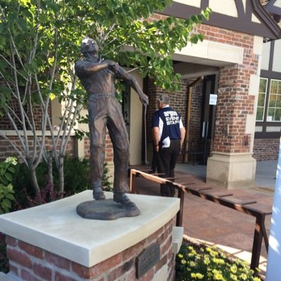 bhawk2424's profile picture. 