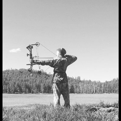 andrewvic8713's profile picture. 