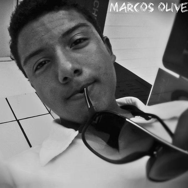 - O amor só é verdadeiro quando você... passar a fazer dele presente.... -    whats: (63) 9264-0203 chama-lá.