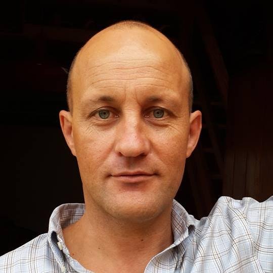 Mark Perren-Jones is a highly regarded Remedial massage therapist, acupuncturist and Pain Specialist. He is also the owner of the award winning Isla Verde Spa.