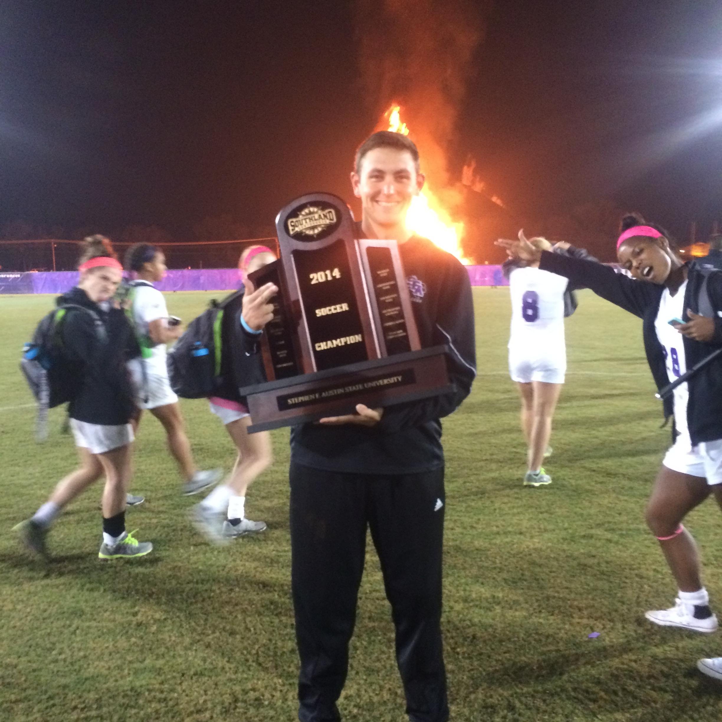 Stephen F. Austin University women's soccer volunteer assistant coach. Arsenal Fan. All thoughts are my own.