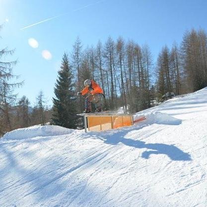 Thesnowboarder2's profile picture. Great #snowboard along with #tips,#reviews and #videos #teamfollowback #winter #ski