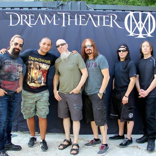 SoufElhaloui's profile picture. I play guitar in Hold The Breath , progger ,music composer...