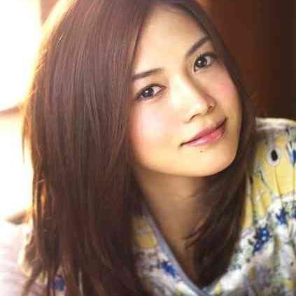 少なくとも僕は救われます。美人の画像です。