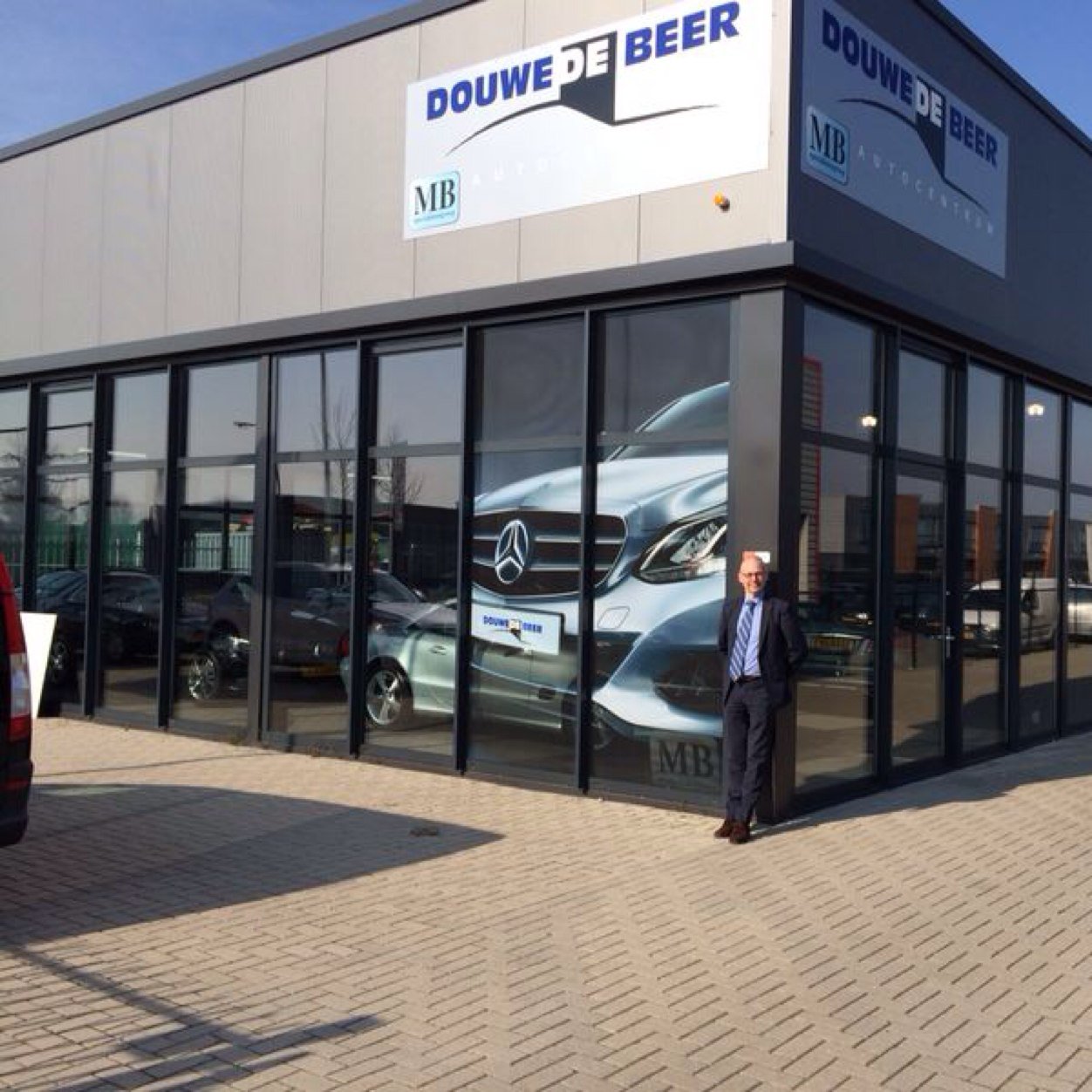 henknoever's profile picture. 