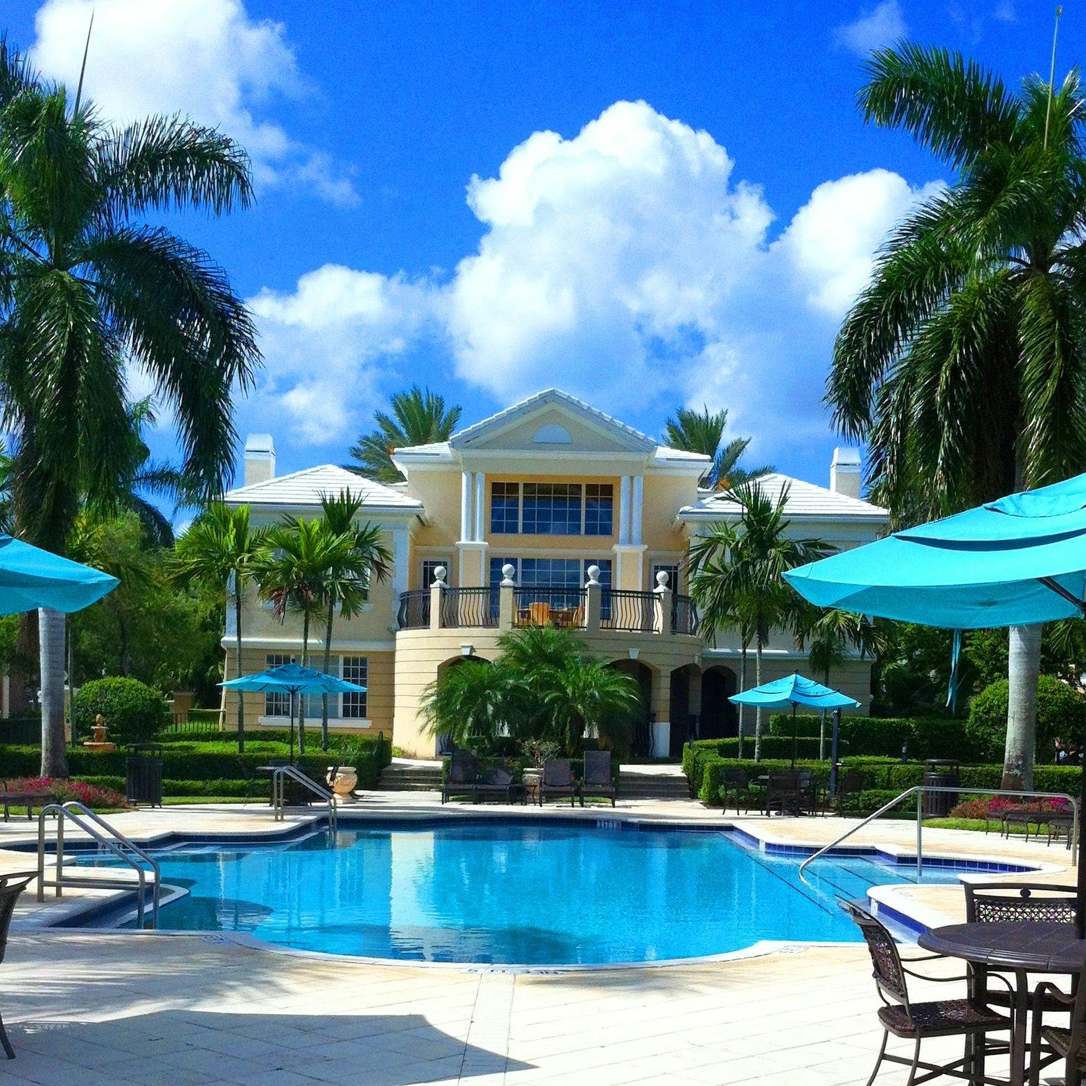 cdhamptons's profile picture. Experience Elegance. Luxury. Lifestyle.