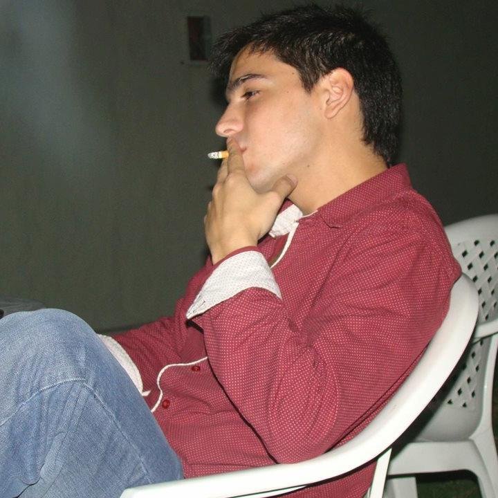Solo basta una charla para darte cuenta quien soy y para donde voy! || FUTURO ARQUITECTO ||  EGRESADO DEL INST. TECNICO